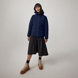 Canada Goose Deep Cove Bomber Navy size L